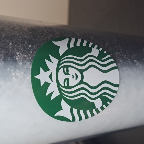 Starbucks Holiday 2020 White Silver Glitter Ombre Grande 16 oTumbler - Picture 3 of 7